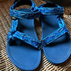 Blue Hurricane Teva Sandals - Big Kids Size 4